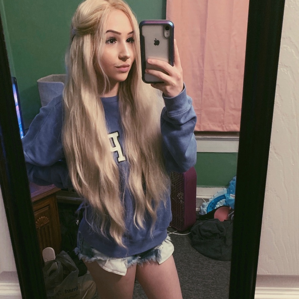 Meet your Posher, Olivia